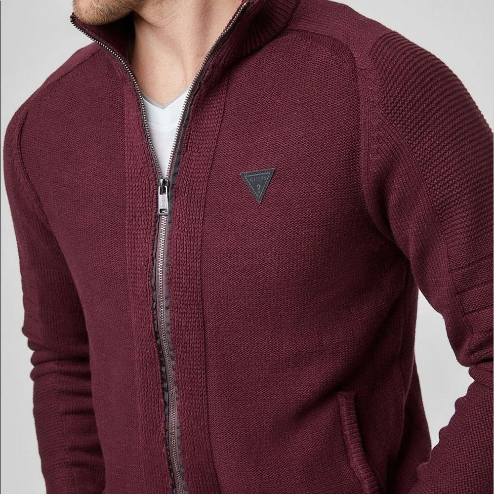 New GUESS Mens Sweater SZ M